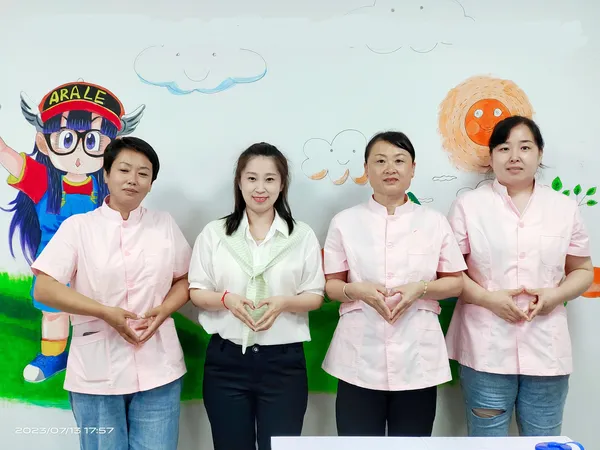白小白家政学员风采 32