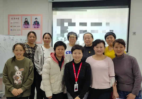 白小白家政学员风采 100
